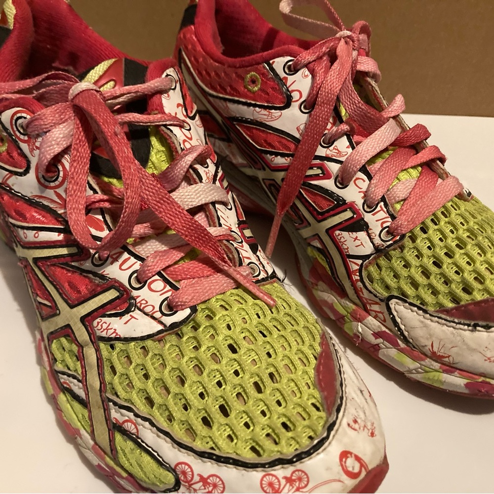 Asics Women's Gel Noosa Tri 6 Multicolor Running Athletic Shoes Size 6